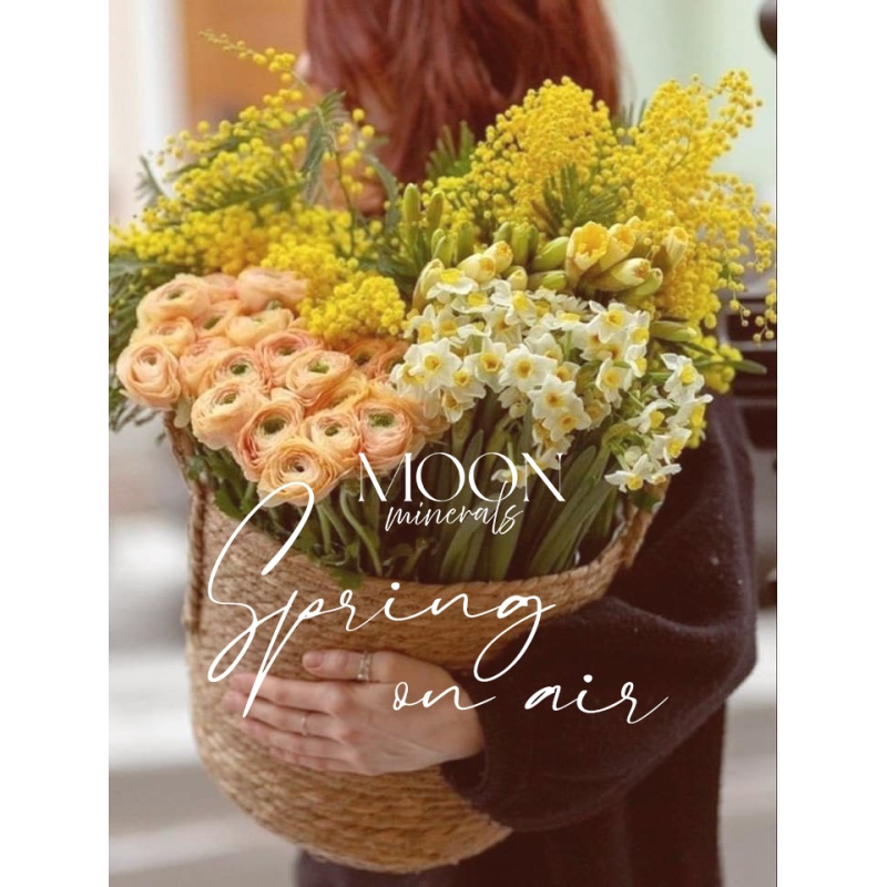 Spring on air-lilled-Moon minetrals.JPG