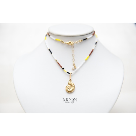 MOON minerals - Spring on air - kaelakee teo ripatsiga